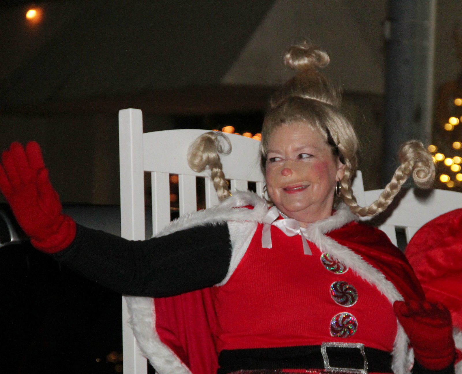 ict-2019-12-04-fulton-parade07.jpg